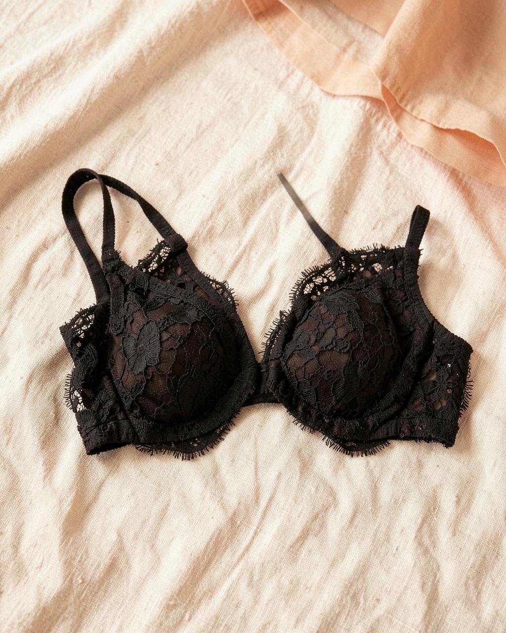 Black Bralette — No. 04 in Black